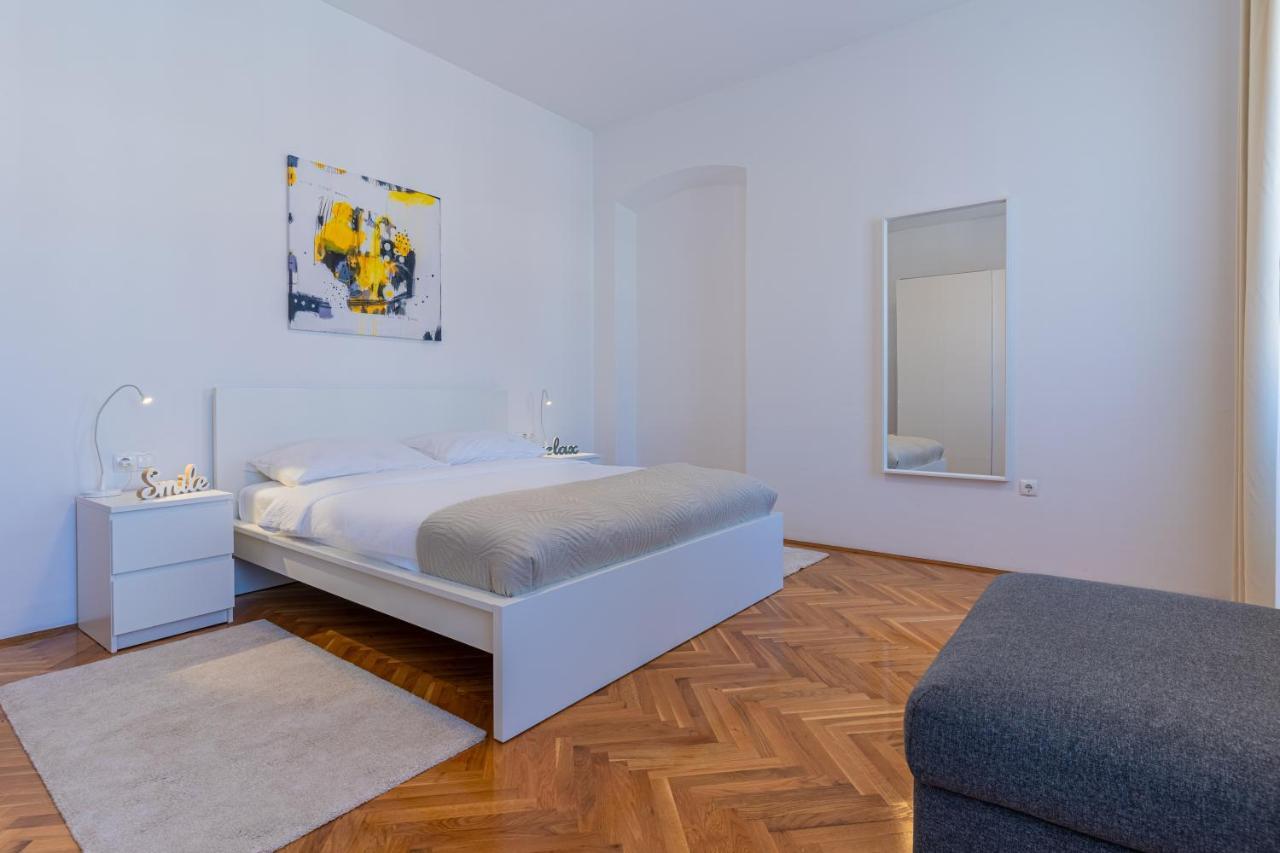 Apartment House Catania *