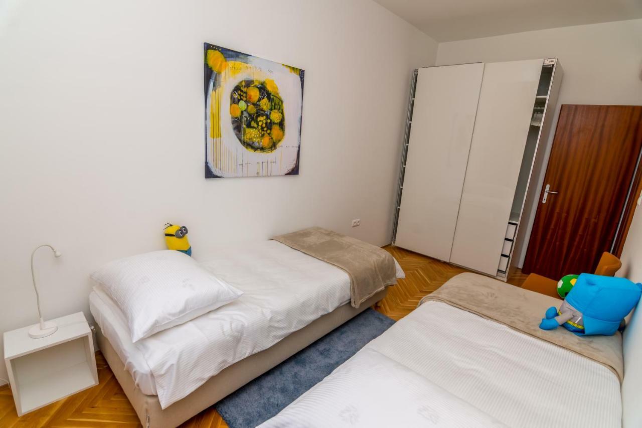 Apartment House Catania *
